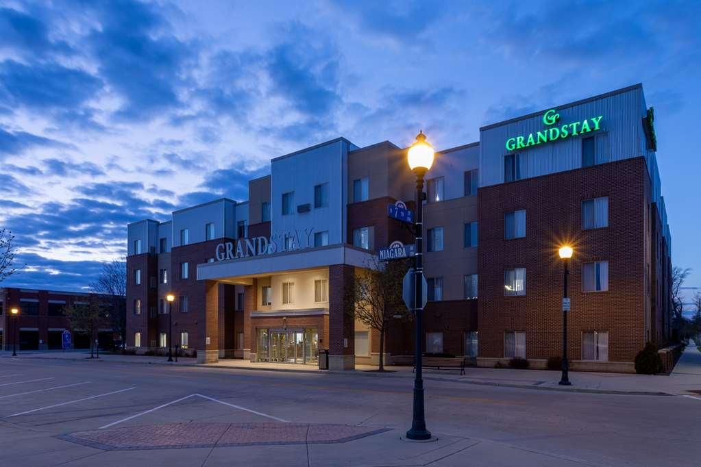 Grandstay Hotel & Suites Downtown Sheboygan Kültér fotó