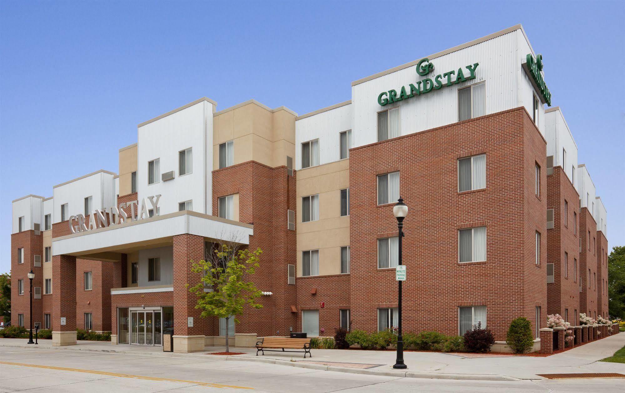 Grandstay Hotel & Suites Downtown Sheboygan Kültér fotó